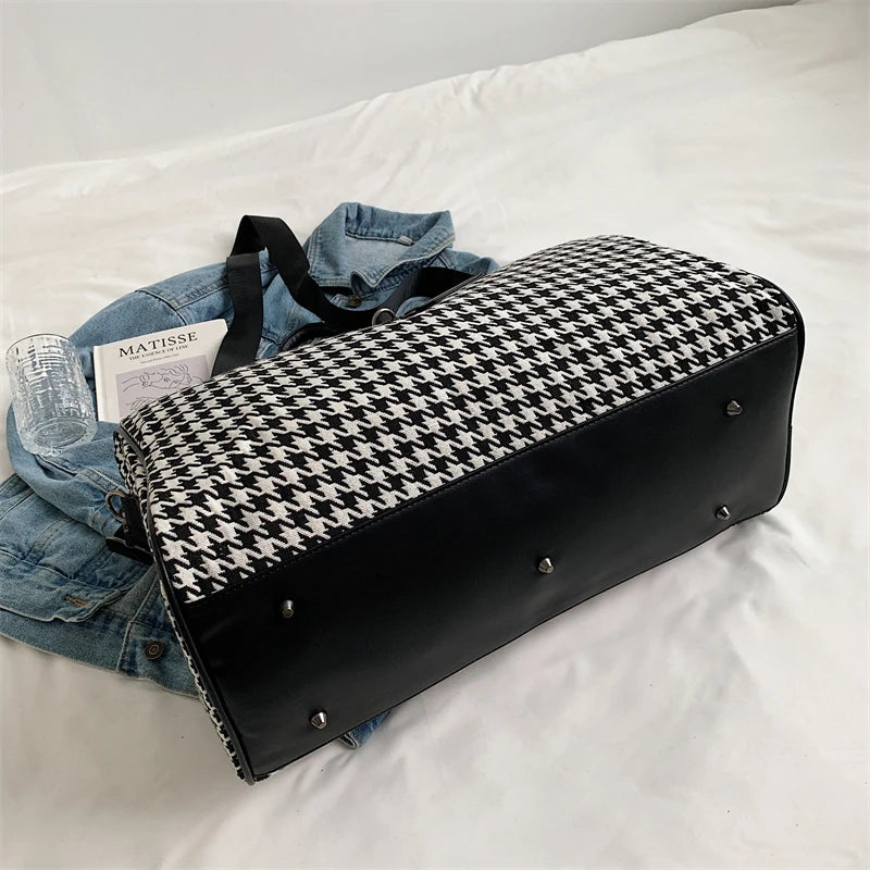 Large Houndstooth Travel & Gym Bag
