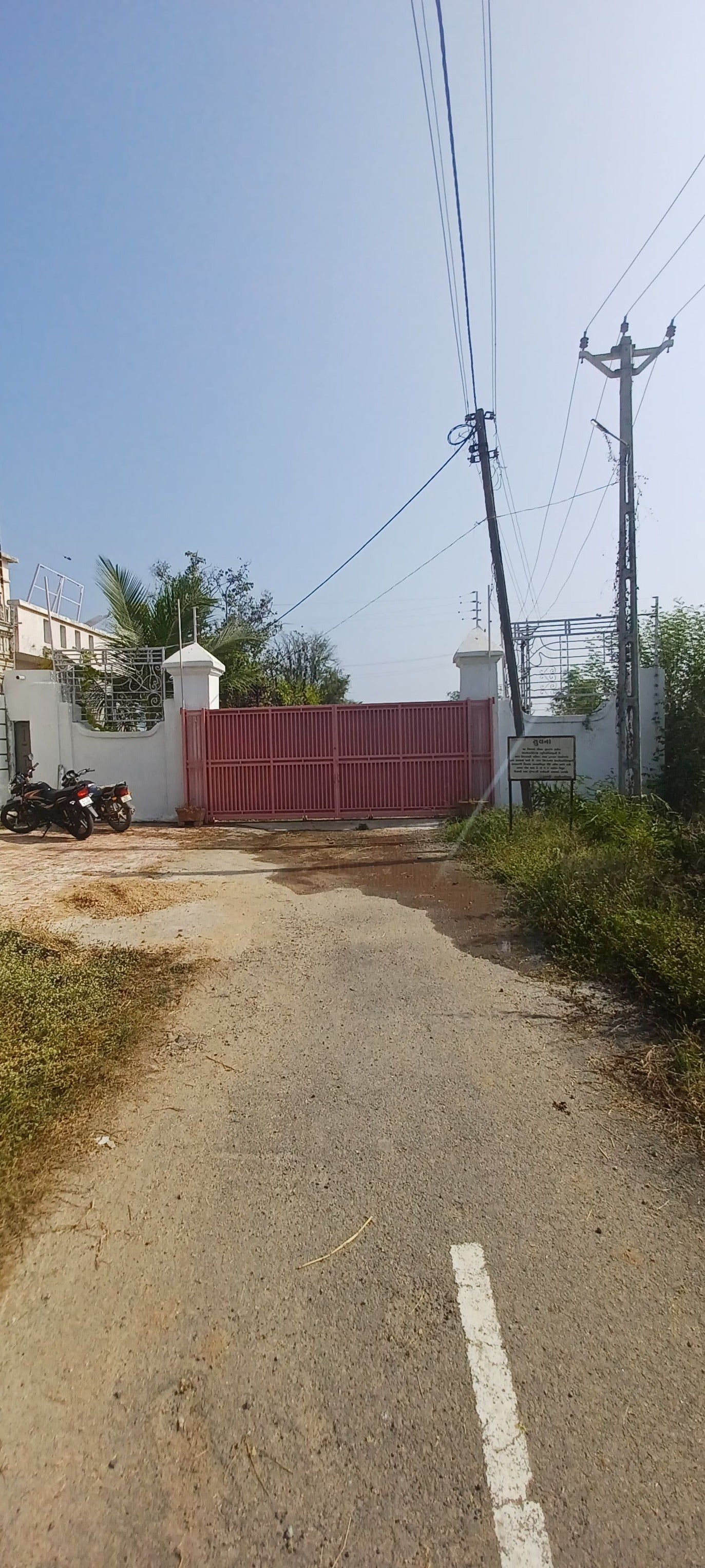 Join Us for an Exclusive "Meet the Authors" & Yoga Retreat!  Dates: January 20-24, 2026 Location: The Royal Establishment, Hanumanteshwar, Rajpipla, India