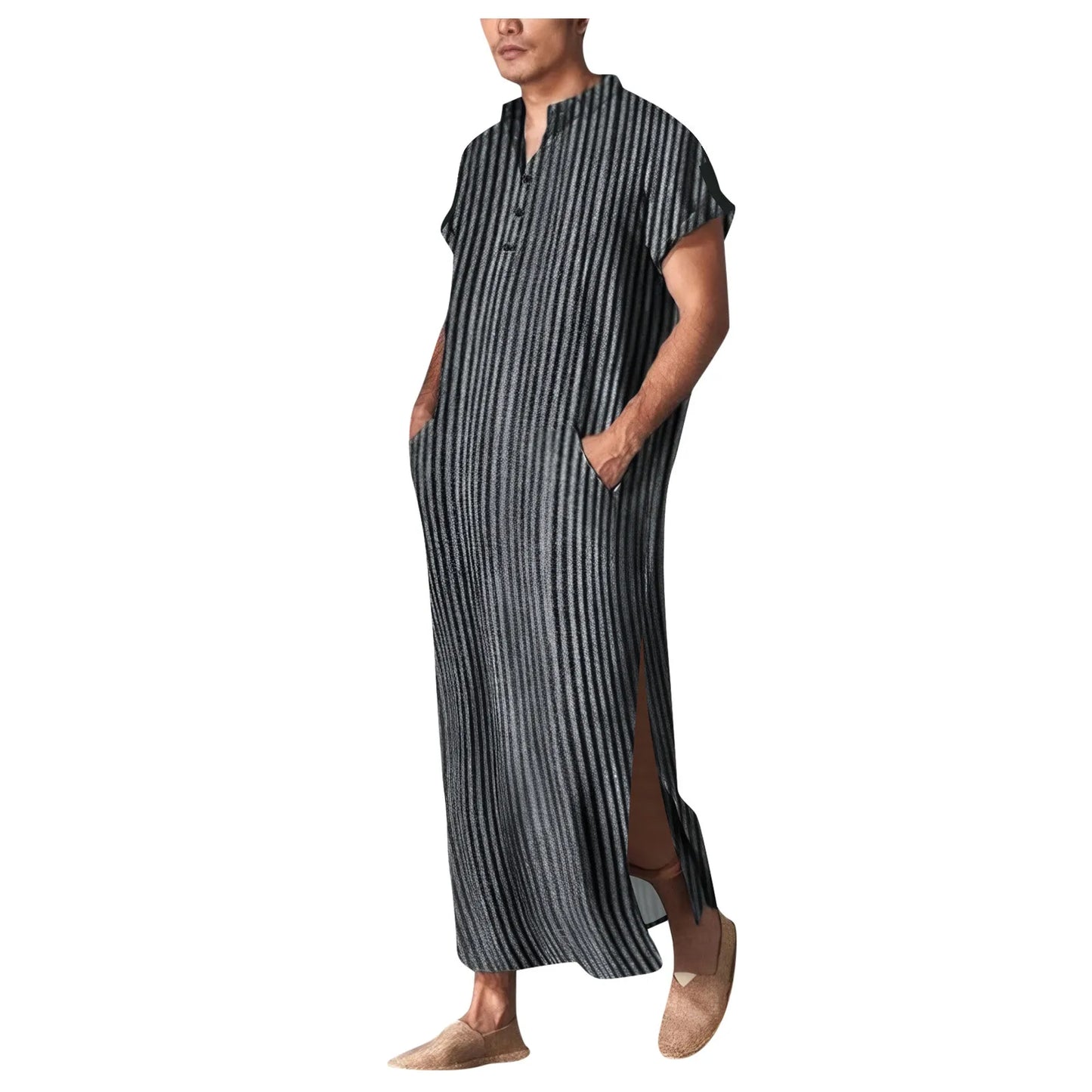 **Title:**  
Men's Striped Jubba Thobe Kaftan - Short Sleeve Summer Robe
**Description:**  
Embrace effortless style with this men's striped jubba thobe kaftan. Featuring a short sleeve design, this solid summer robe blends