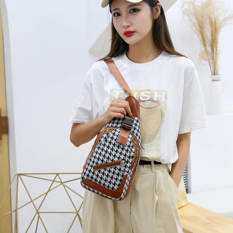 **Title:**  
Luxury Houndstooth Crossbody Bag