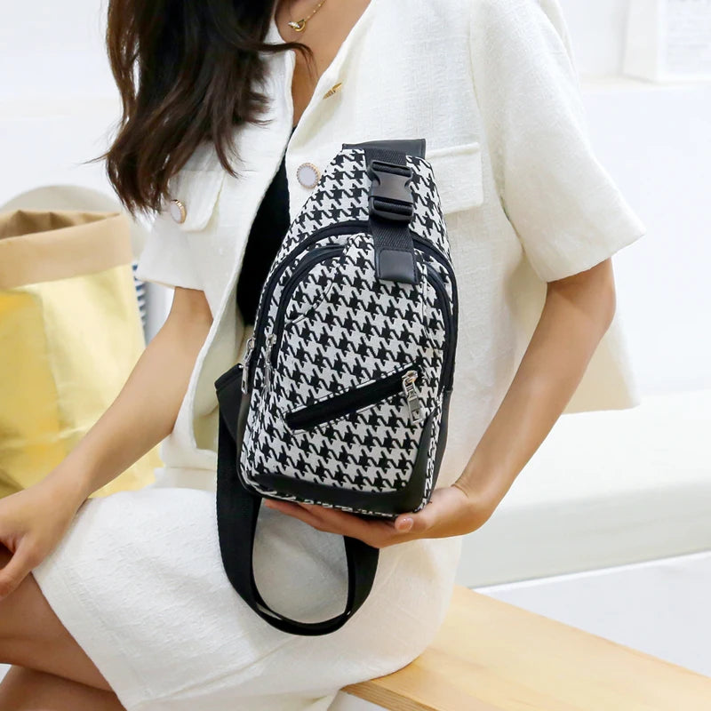 **Title:**  
Luxury Houndstooth Crossbody Bag