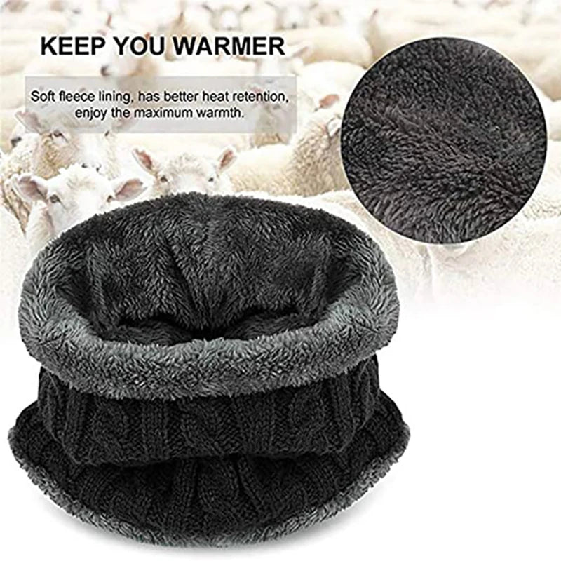 Elegant Winter Set: Hat, Scarf, and Touchscreen Gloves – 3-piece cozy wool unisex set, perfect for warmth and style during outdoor activities.