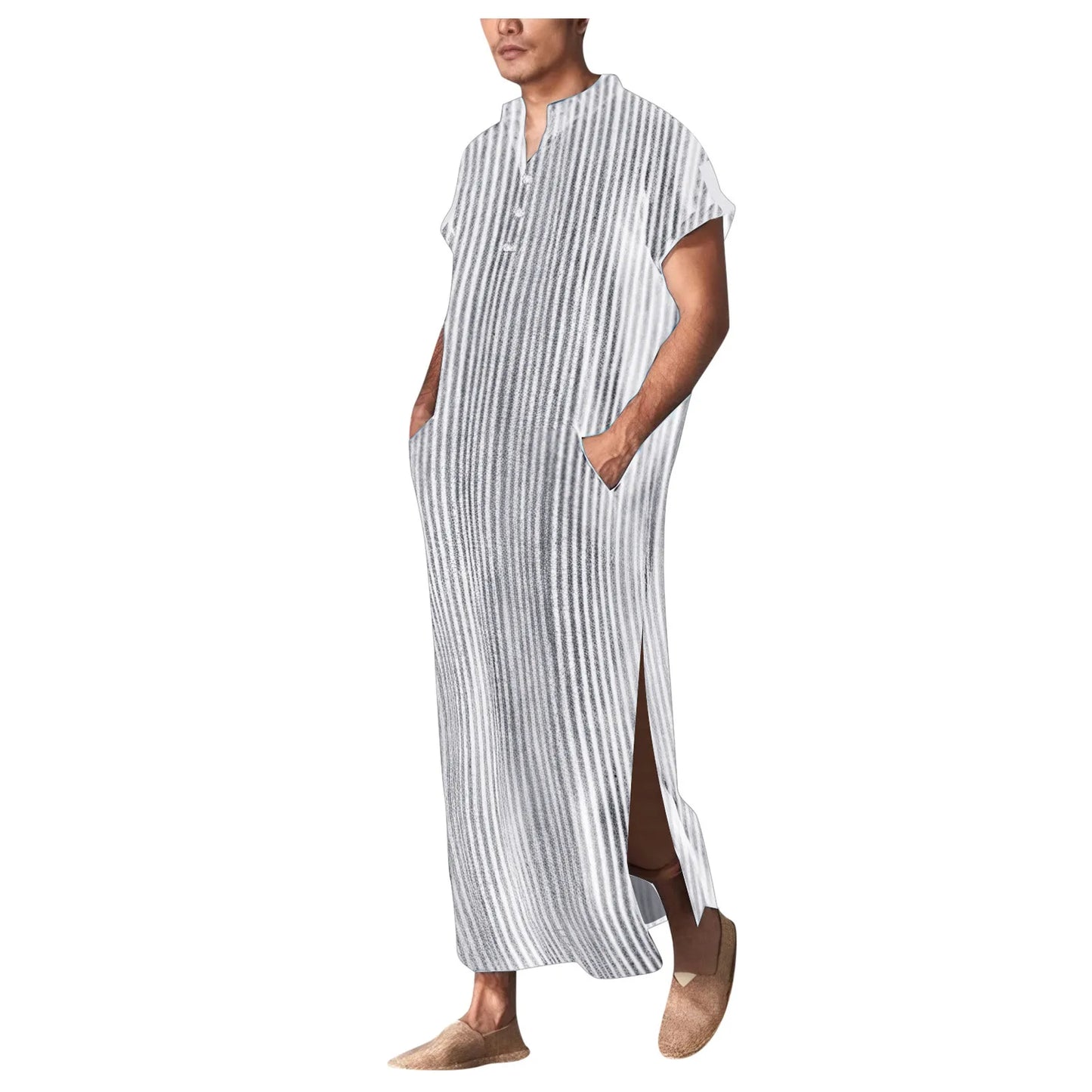 **Title:**  
Men's Striped Jubba Thobe Kaftan - Short Sleeve Summer Robe

**Description:**  
Embrace effortless style with this men's striped jubba thobe kaftan. Featuring a short sleeve design, this solid summer robe blends